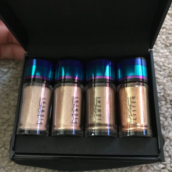 MAC Cosmetics Other - Limited MAC glitter pigment bronze gold Gorgoeus